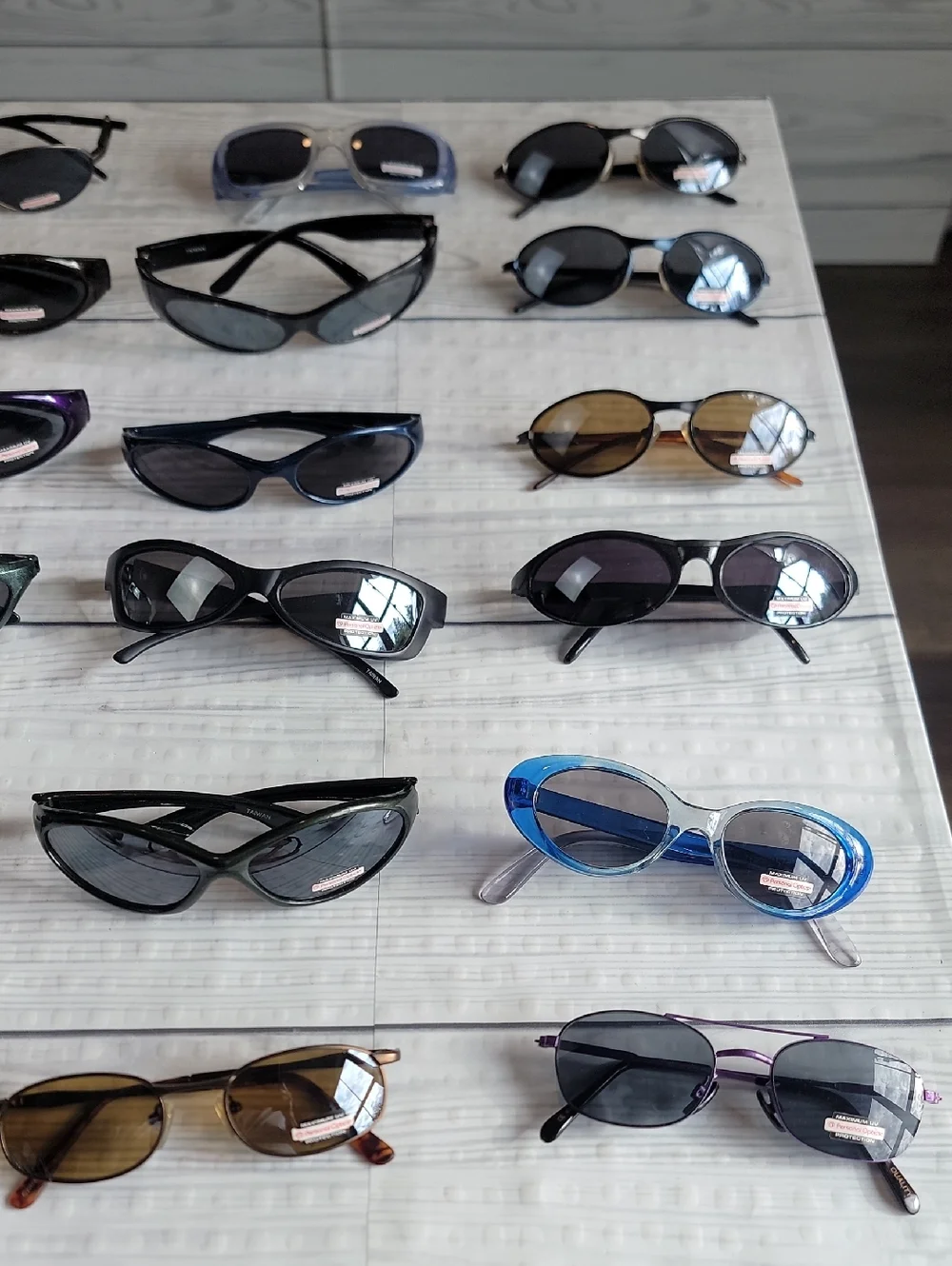 Sunglassed Assorted Cat-Eye and Slim Unbranded Lot - Black, Brown, Blue 24 Items